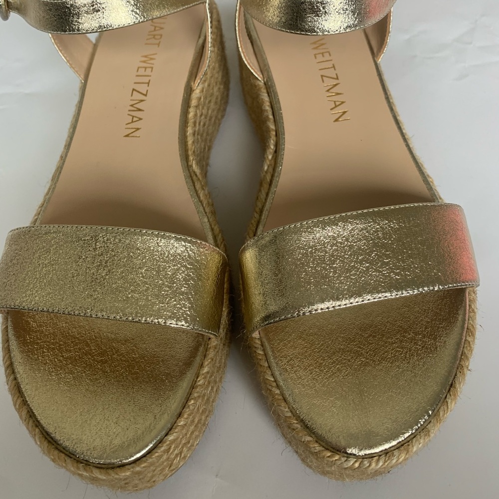Stuart Weitzman gold platforms/flatforms shoe